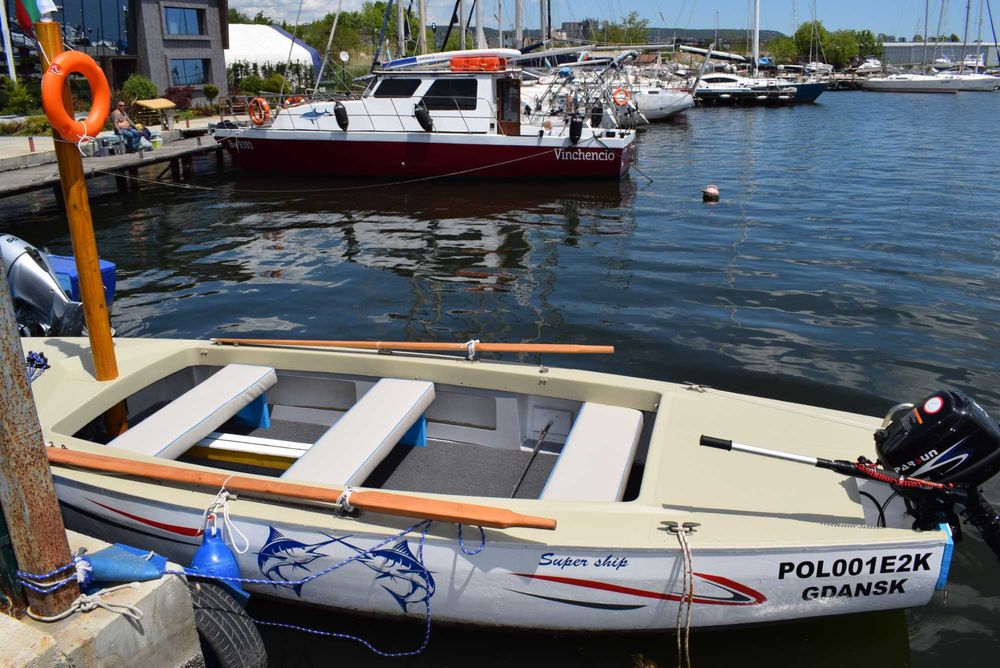 Полска Лодка Зефир, 6,30/1,80, Стъклопласт.