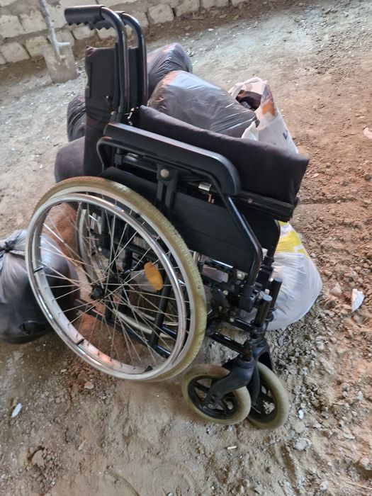 Инвалидная коляска