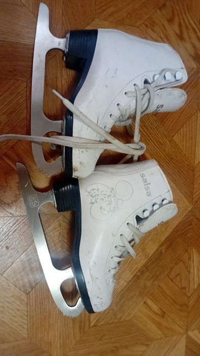 Продам детские коньки