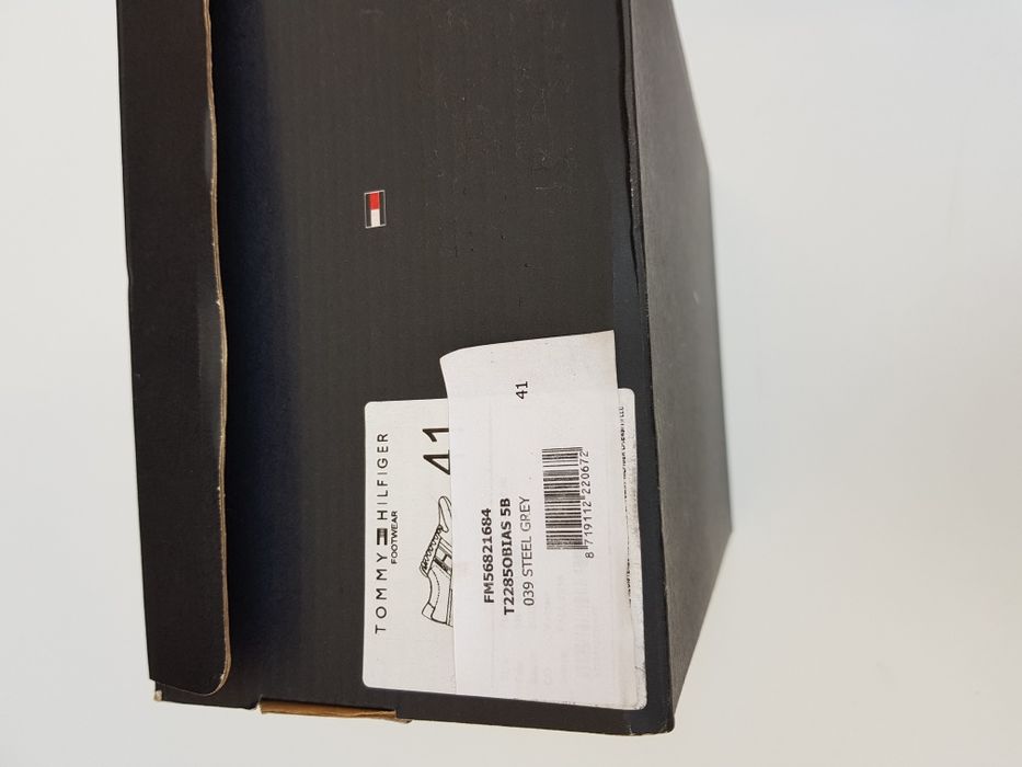 Adidasi Tommy Hilfiger Cod Produs: Fm56821684 T2285Obias 5B