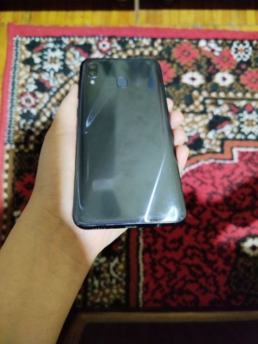 Samsung A30 sotiladi