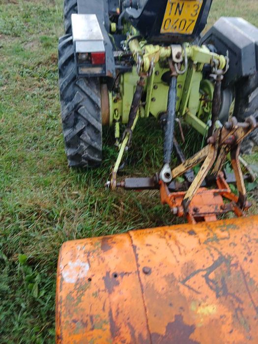 vand tractor agricol