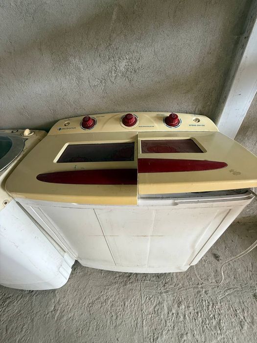 Пол афтамат стрални кир ювиш машинаси