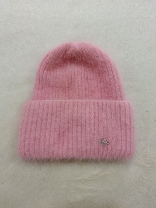 Продам пальто за 20000.