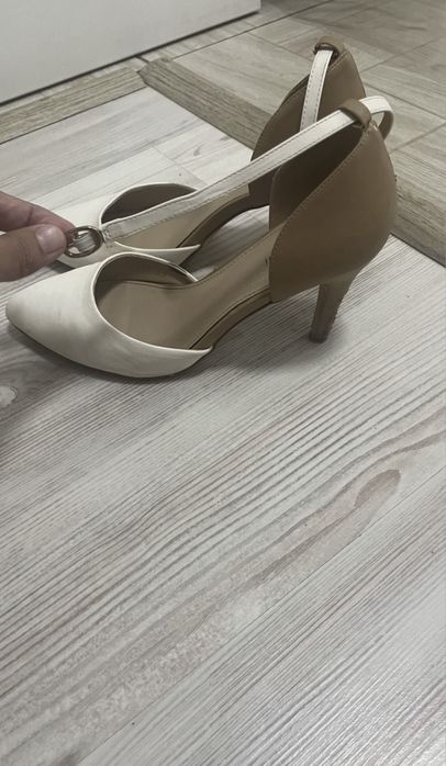 Продам красивые туфли