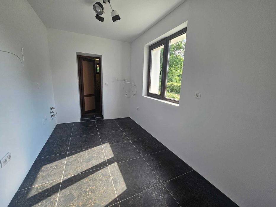 Къща в с.Кондофрей,обл.Перник.