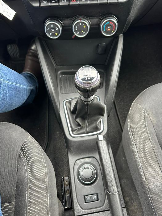 Dacia Duster 4x4, an 2019, 1.3 benzina, 130 cp, import Italia