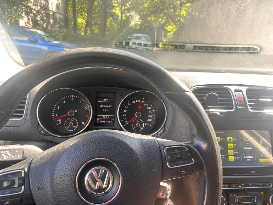 VOLKSWAGEN Golf 2010 — imagine 3