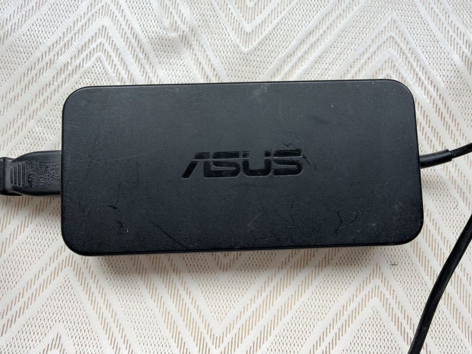 Оригинално зарядно за лаптоп ASUS – 19V, 6.32A, 120W