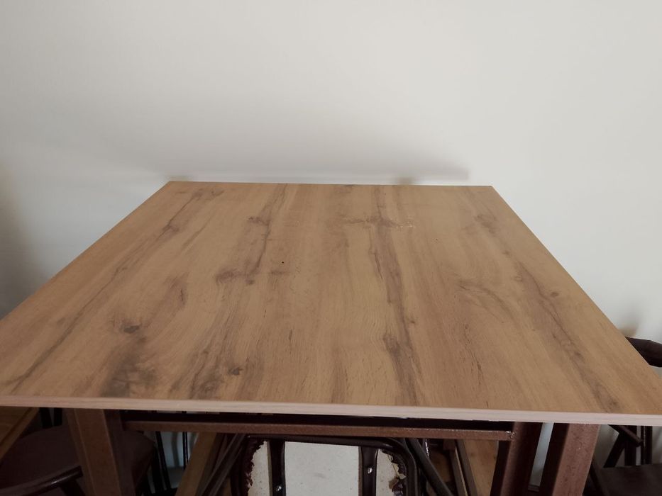 Стол стул сотилади