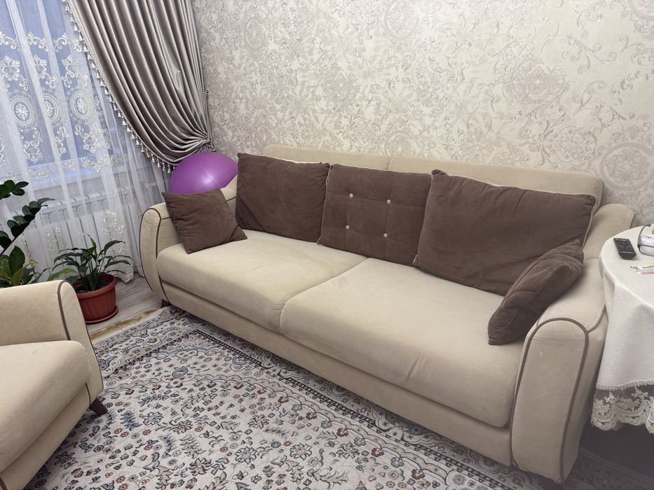 Продам диван с креслом