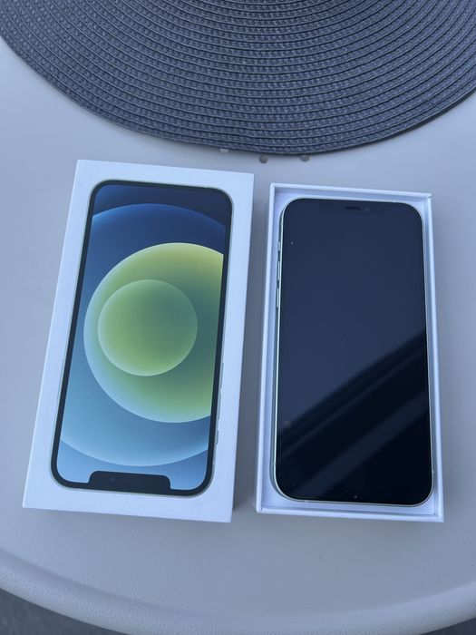 Iphone 12 зелен