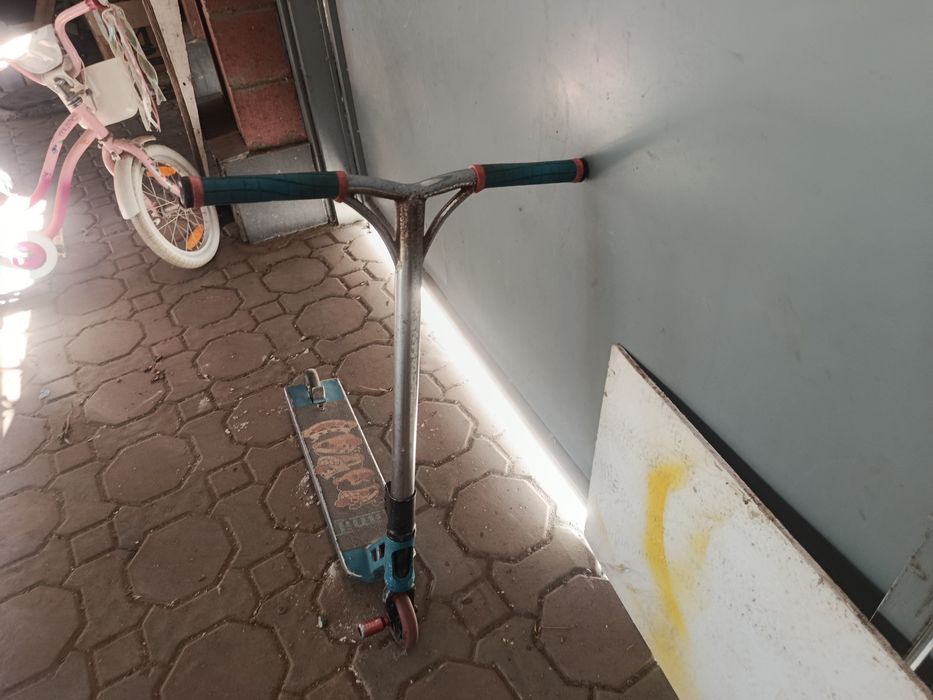 Продам трюковой самокат
