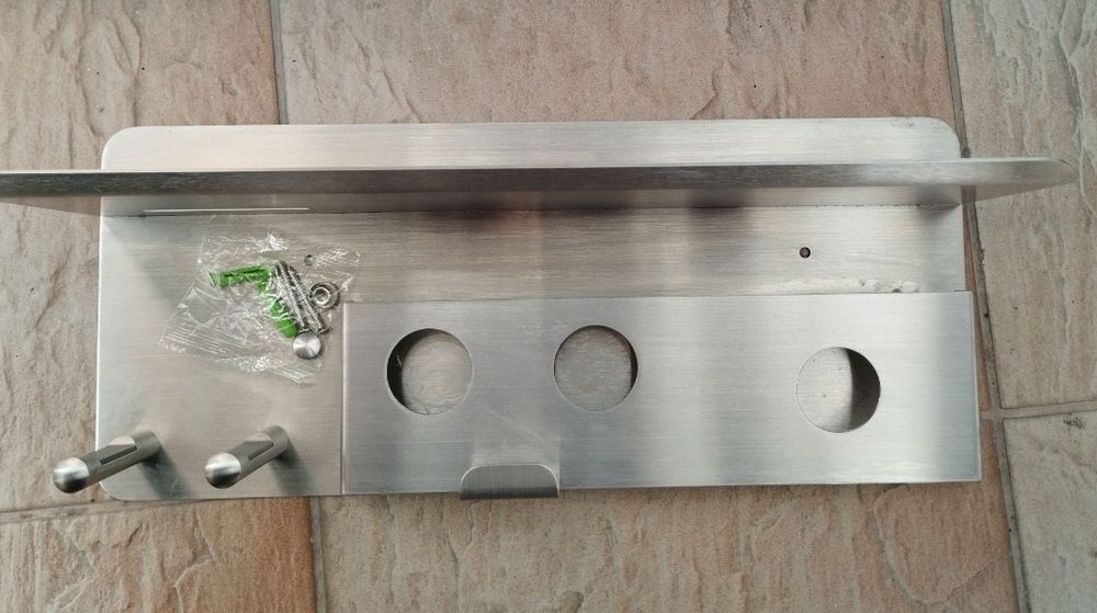 hairdryer holder ideal pentru saloane de infrumusetare, este produs no