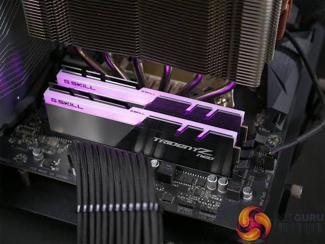 G.Skill Trident Z – 32GB (2x16GB), 3600MHz, 5 ani garantie