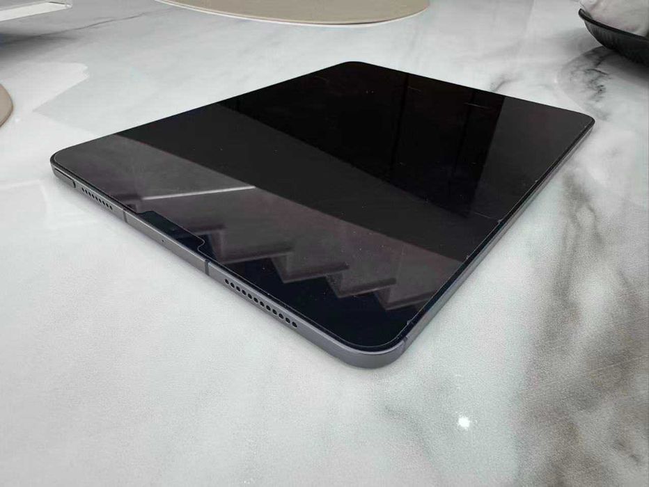 Apple iPad Air 4 (2020), 4th Gen 256GB + Cellular