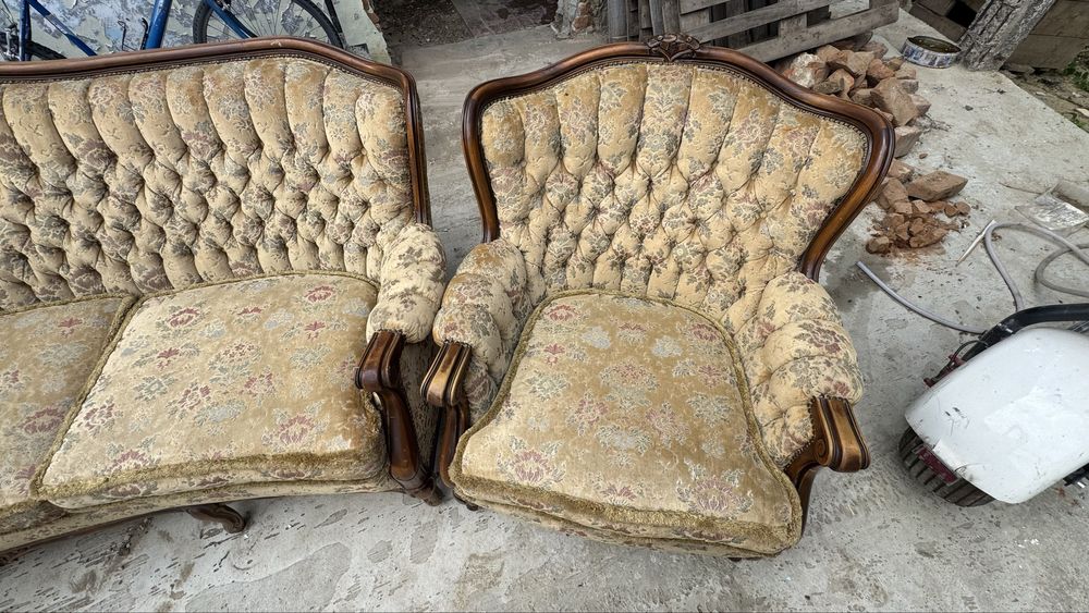 Set 2 fotolii si canapea deosebit vintage stare exceptionala