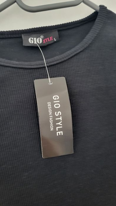 Tricou nou cu eticheta