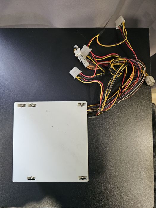 Продам рабочие кулеры или блок питания