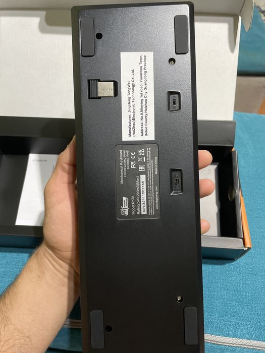 Vand tastatura rk61