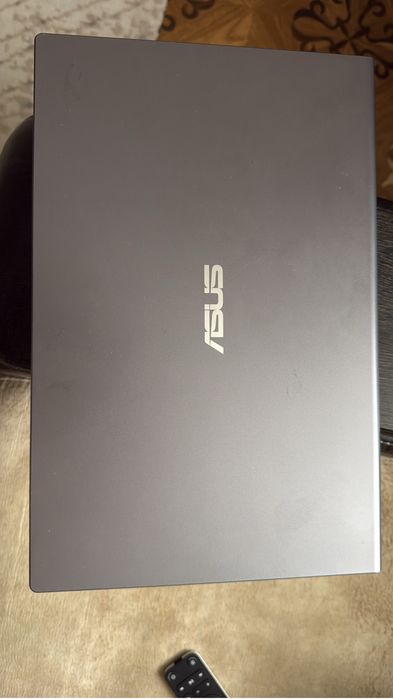 Продам обычный офисный ноутбук