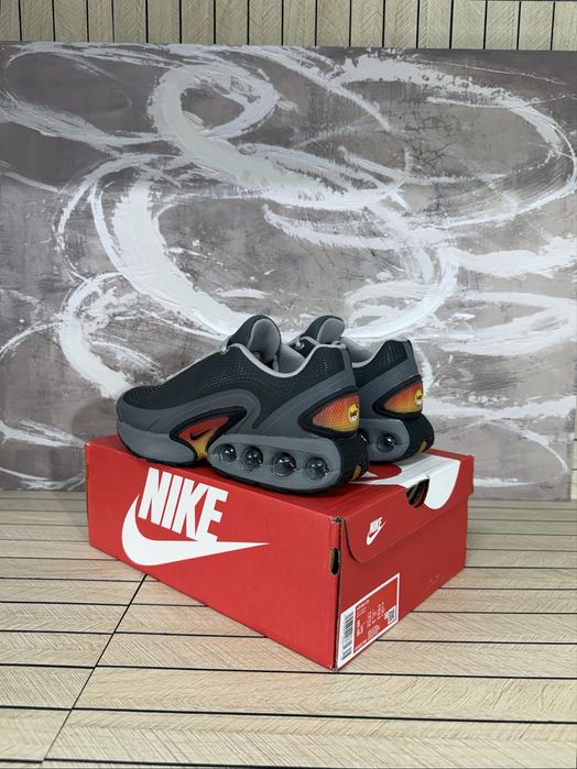 Nike Air Max DN Grey Orange