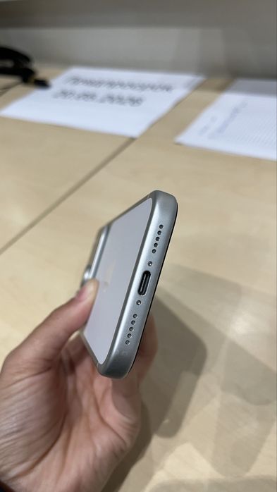 Iphone 17pro 256 гб