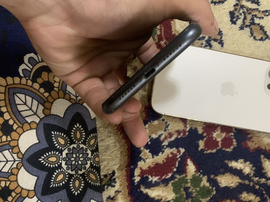 iphone 11 icloud sotiladi