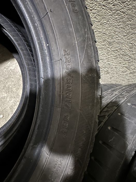 225/50/17 zimniy balon sotiladi