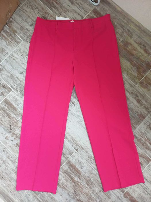 Страхотен нов панталон Mango