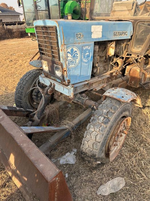 Экскаватор погрузчик  комплект  мтз 82.1