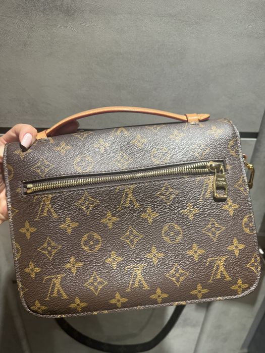 LV б/у 900.000 тенге