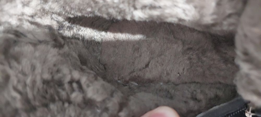 Продам натуральные сапоги