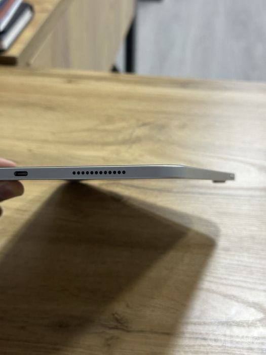 iPad 10 (10th generation)