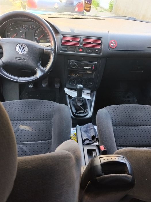 VW golf 4 (1999)-1.9 TDI "110"к.с