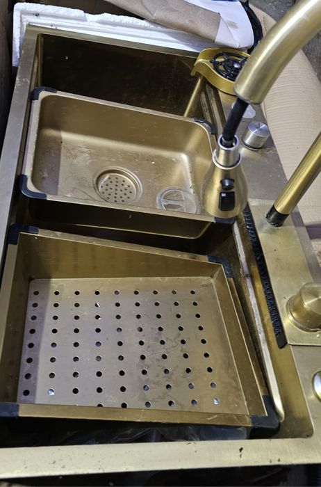 Chiuveta bucatarie , baterie inclusa, inox, auriu, 1 cuva, 680 x 500 x 200 mm