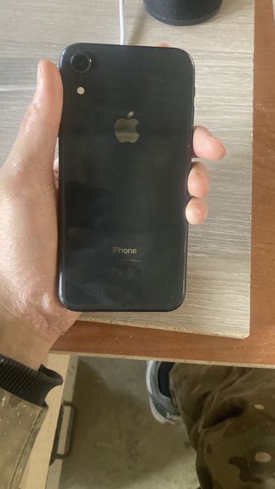 Продам Iphone xr 64гб