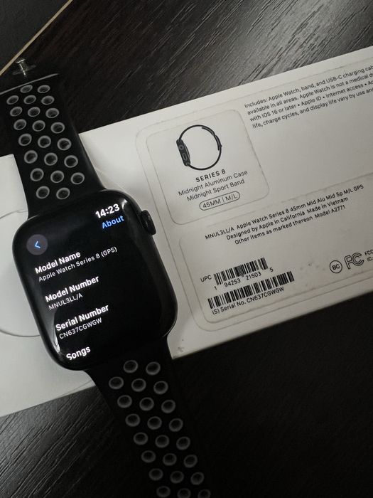 Apple Watch 8, 45mm