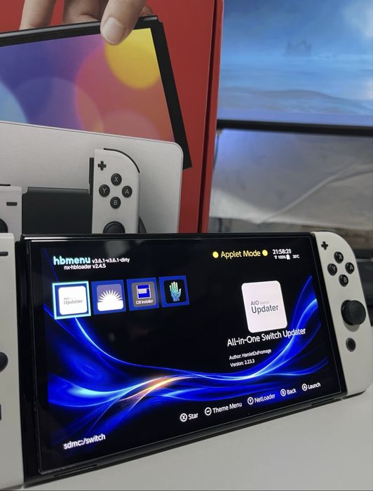 Продам прошитую Nintendo Switch Oled