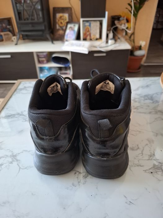 Обувки Fila номер 40