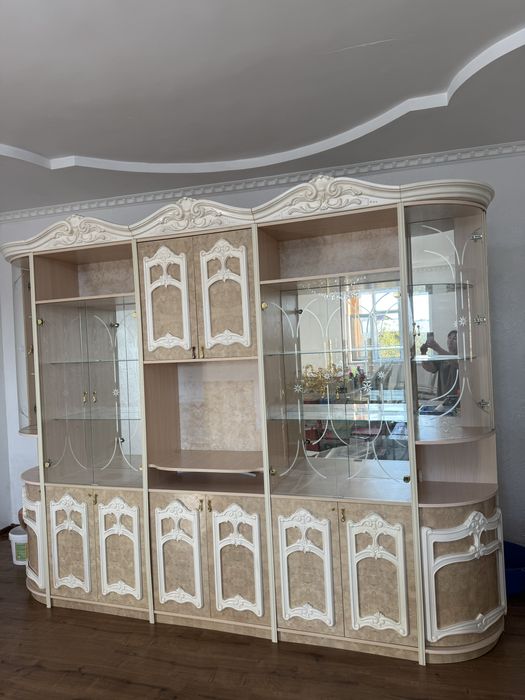 Стенка для гостевой