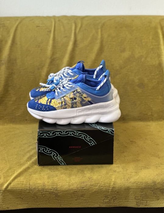 versace chain reaction