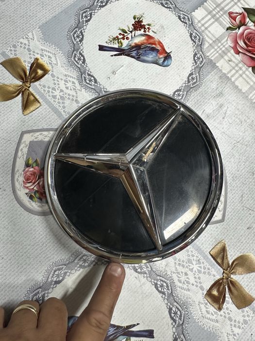 Emblemă mercedes a class w177.cla w117.cod:A1778880101.