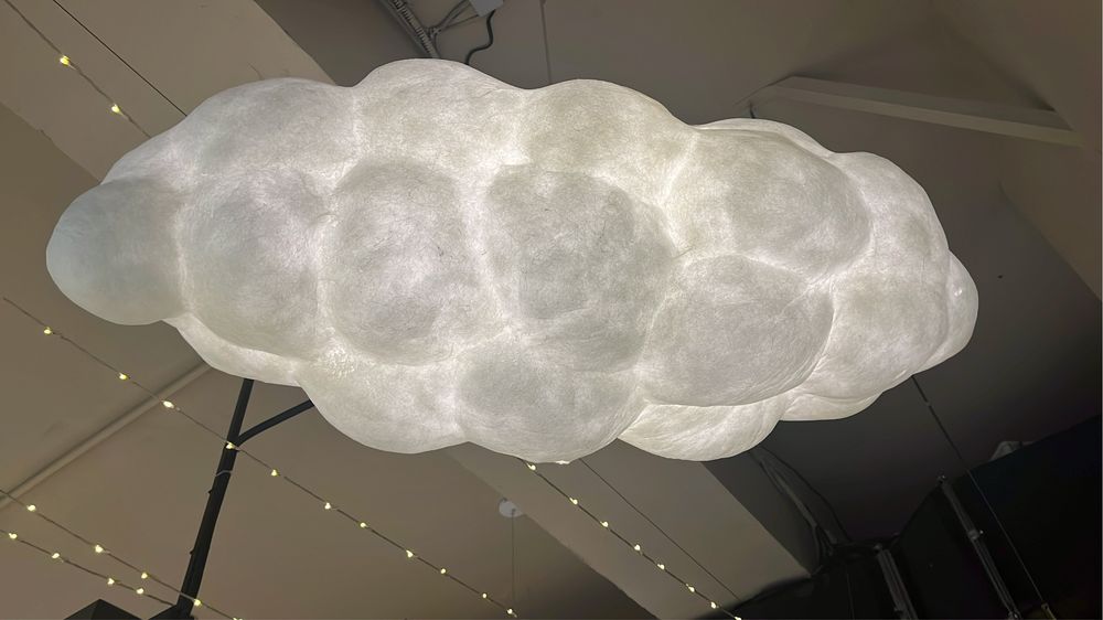Продам люстры в форме облаков