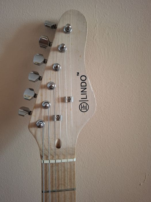 Електрическа китара LINDO