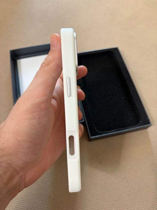 Husă Smart cu Display E-Ink Zeno Creative Case pentru iPhone 16 Pro Max - Alb