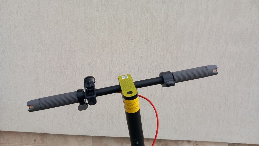 Xiaomi scooter 5 NOUĂ NEACTIVATĂ,

10 inch, pliabilă