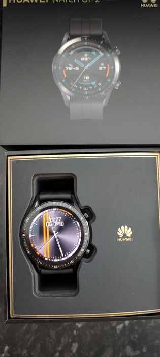 Часовник Huawei GT2