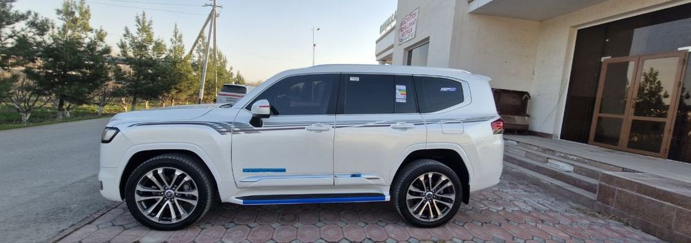 Toyota LahdÌ Cruier vx японка 300 3.5 L twin turbo 2024йил фул пазитси