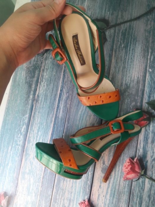 Босоножки,туфли на бал 37